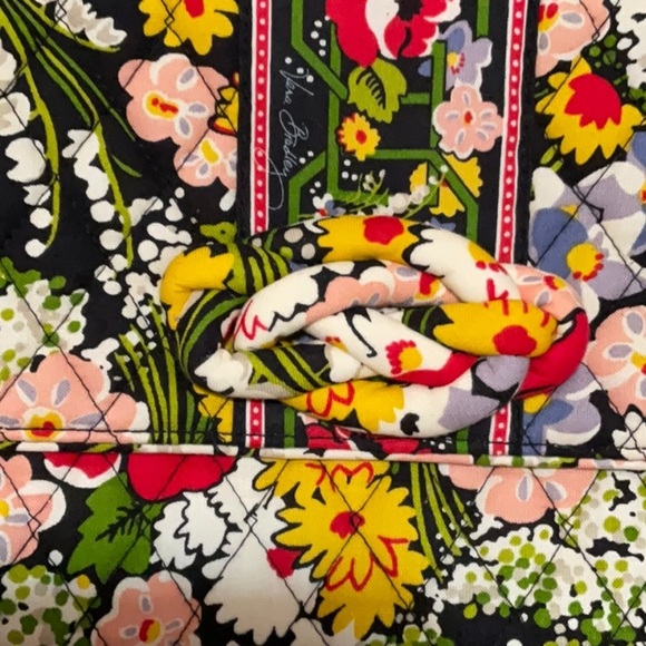 Vera Bradley Just A Clutch Poppy Fields - Picture 9 of 9